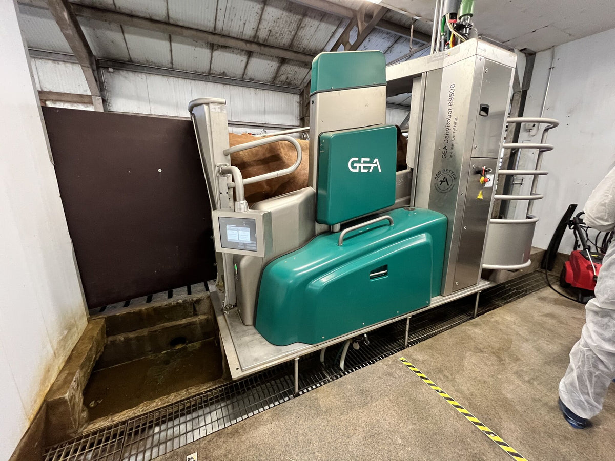 Robot de ordeño GEA DairyRobot R9500