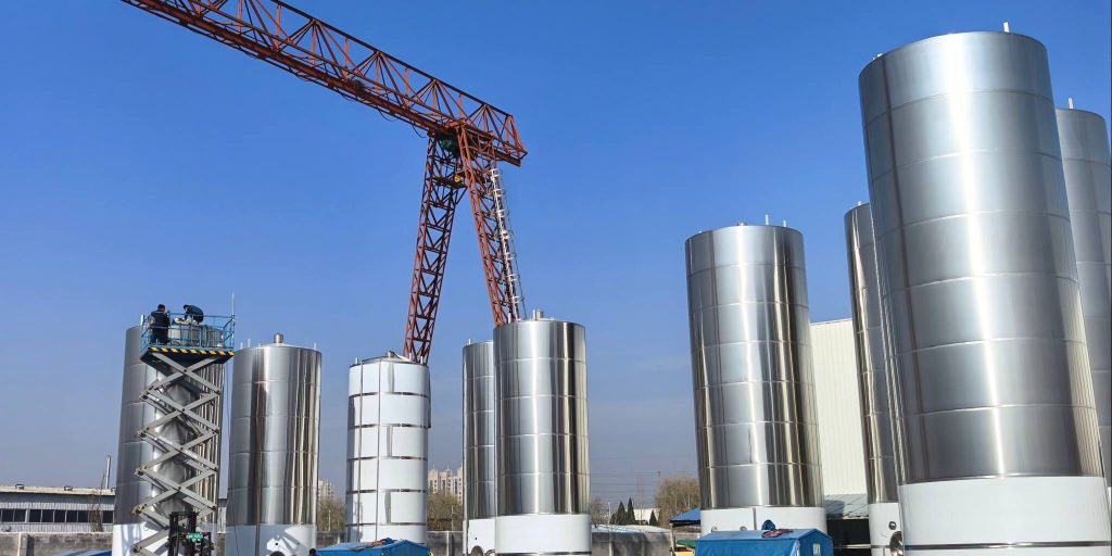 Tanque de almacenamiento lácteo