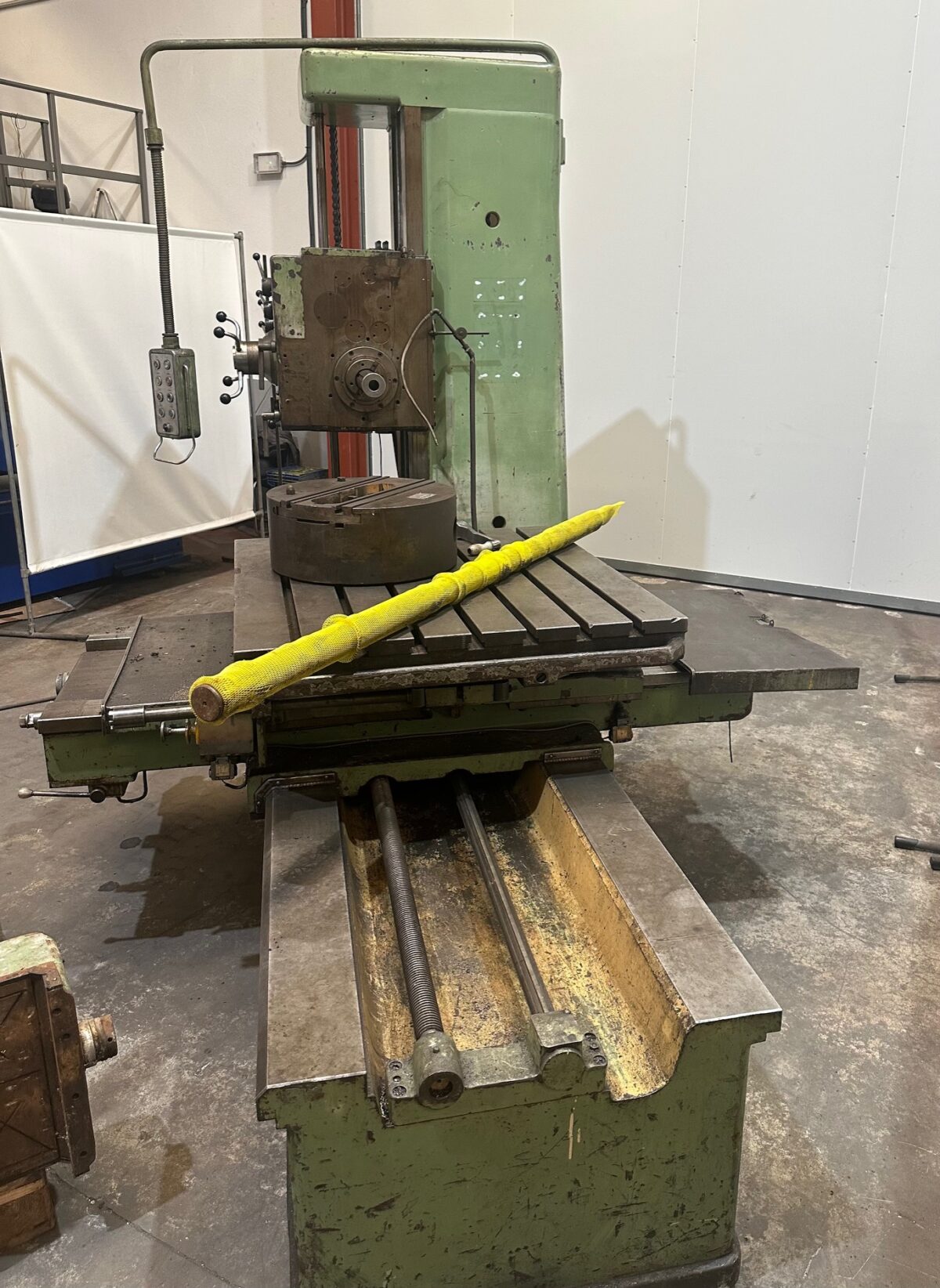 Mandriladora vertical