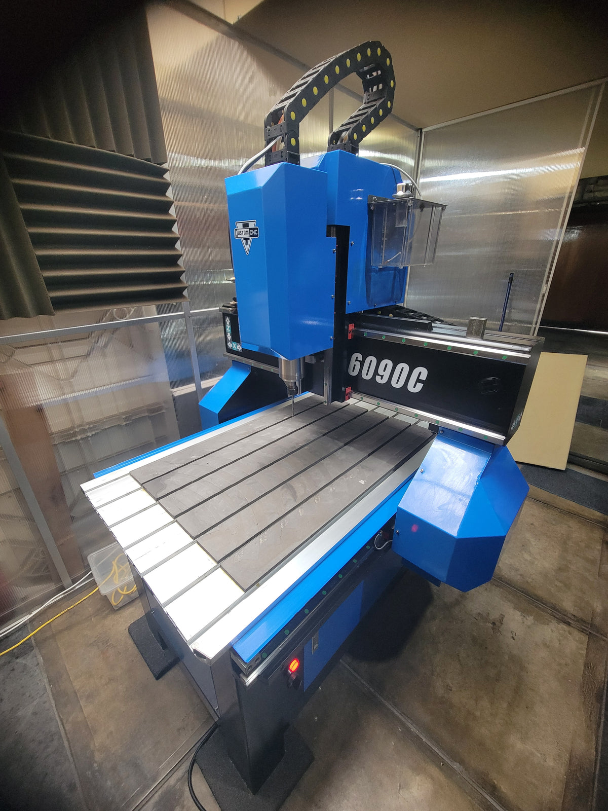 Router CNC Qustom H1-6090C 3 Eixos – 60×90 cm – 3 kW
