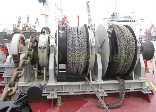 Cabrestante de amarre (capstan winch)