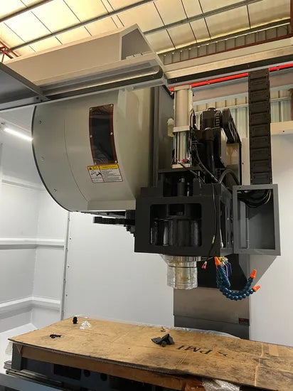 Fresadora CNC vertical