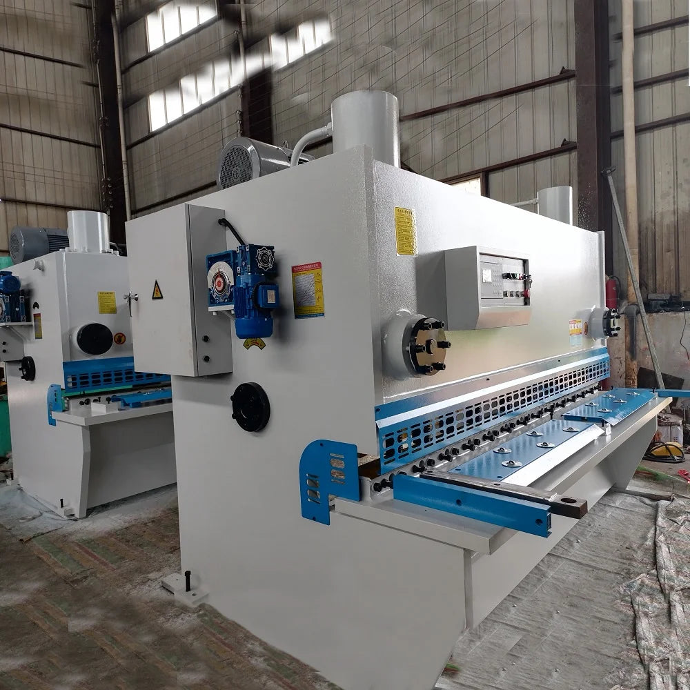 Guilhotina CNC