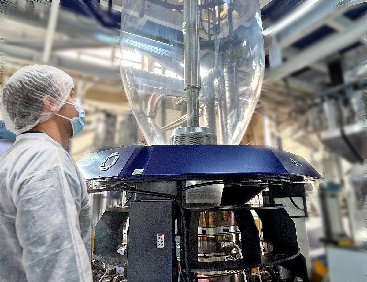 Máquina extrusora de anillos